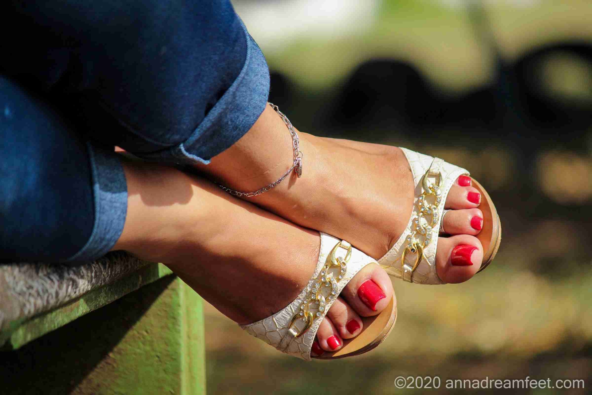 Anna dream feet